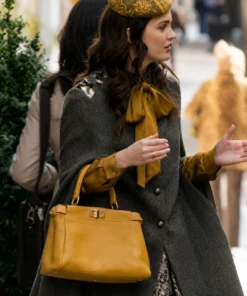Leighton Meester Gossip Girl S05 Green Sherlock Cape