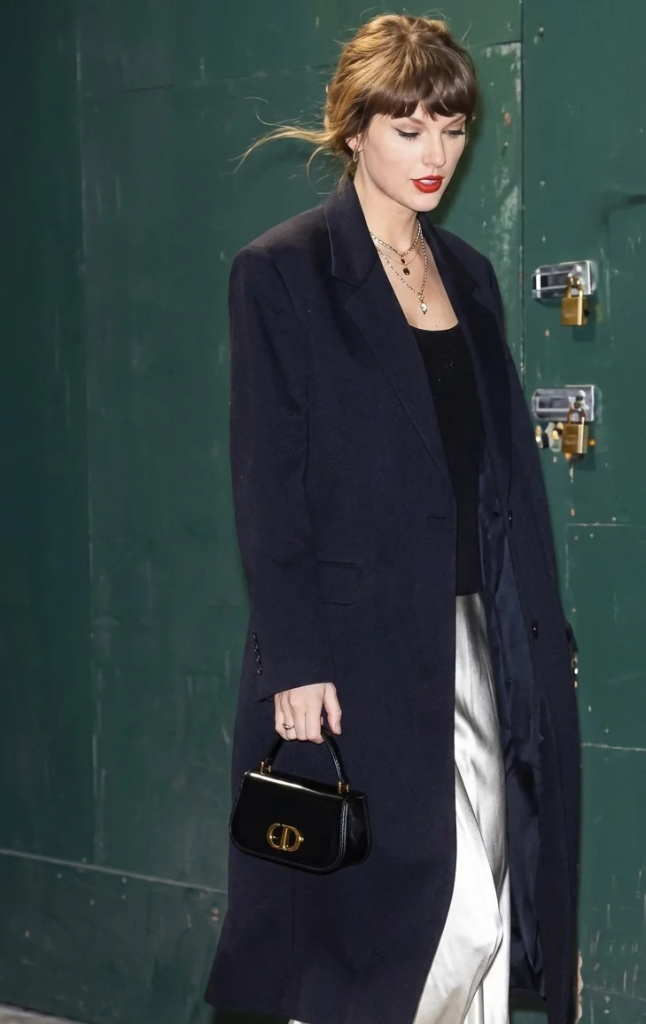 NYC 2026 Taylor Swift Black Step Out Coat