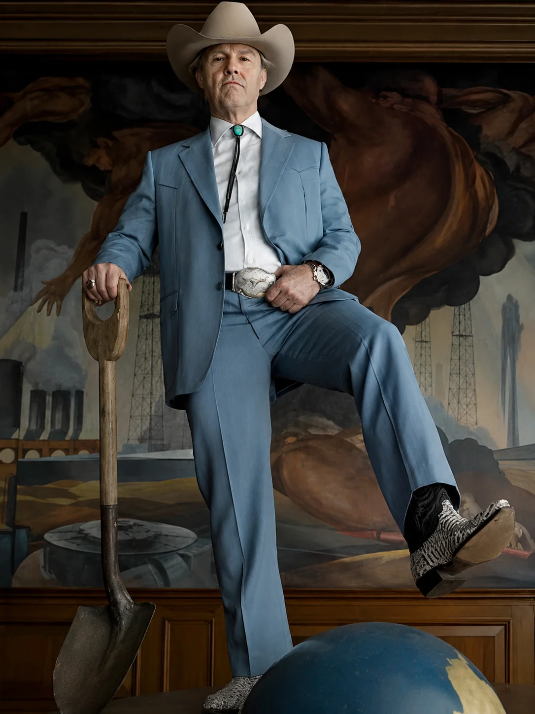 Digger 2026 Tom Cruise Gray Suit
