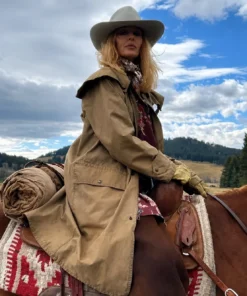 Dutton Ranch S01 Beth Dutton Brown Coat
